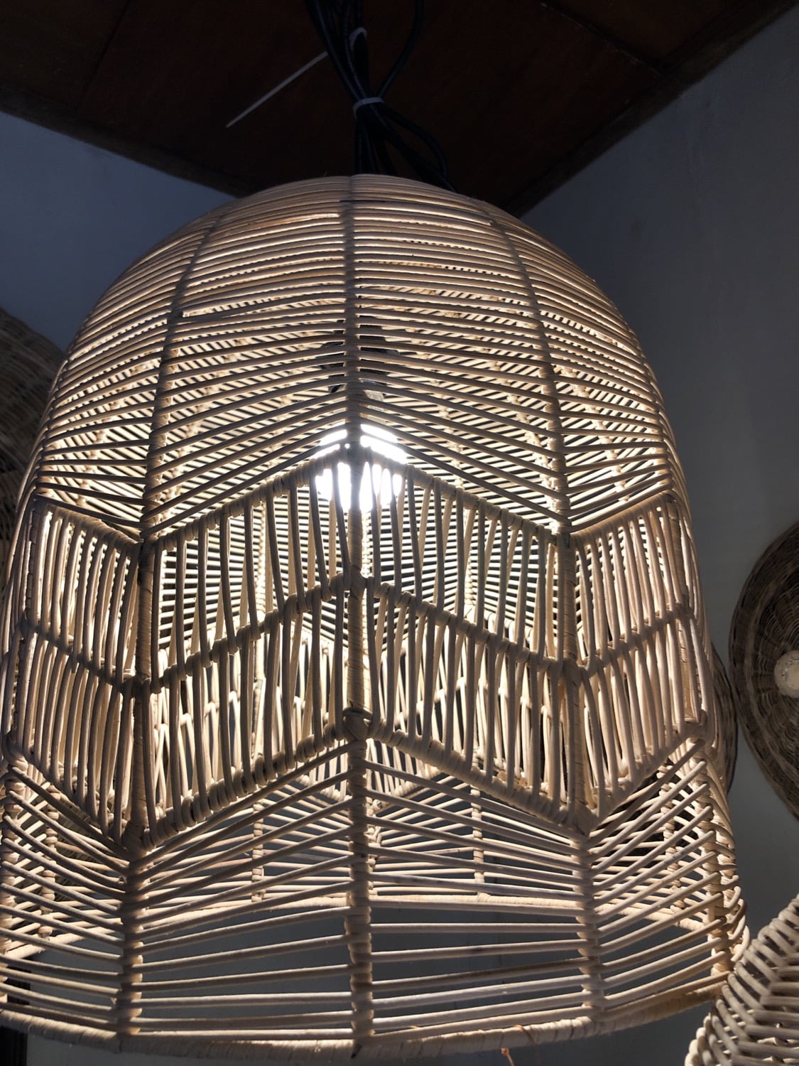 Lulabai Rattan hanging lamp - Image 2