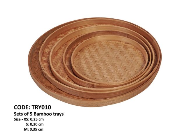 Ensemble de cinq plateaux en bambou