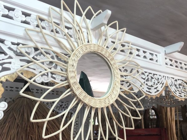 Rattan mirrors