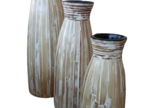 A Set Of 3 Cream Pot