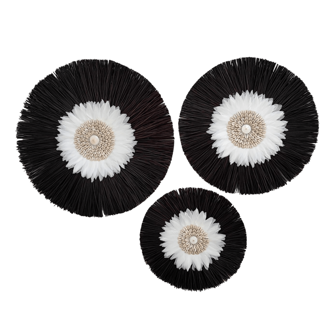Black Dried Grass With Seashells