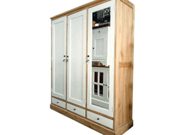 Cupboard 13