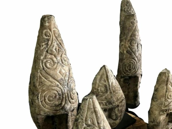 Ethnic mask small -  Masque petit Losange Ethnique Tribal sur socle