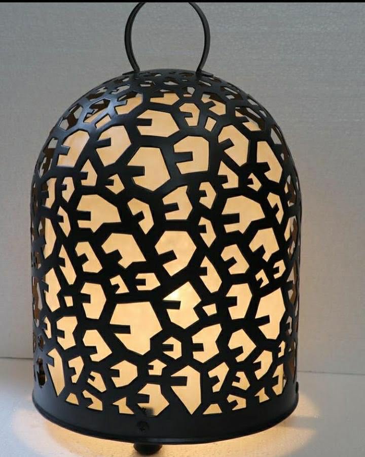 Hanging Lamp - Abat-Jour Suspendues