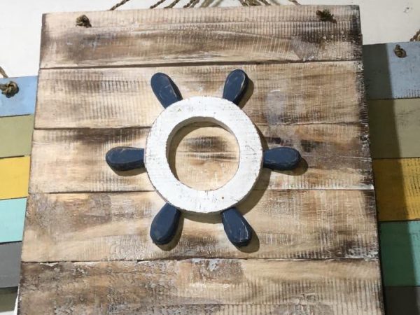 Hanging wall decoration