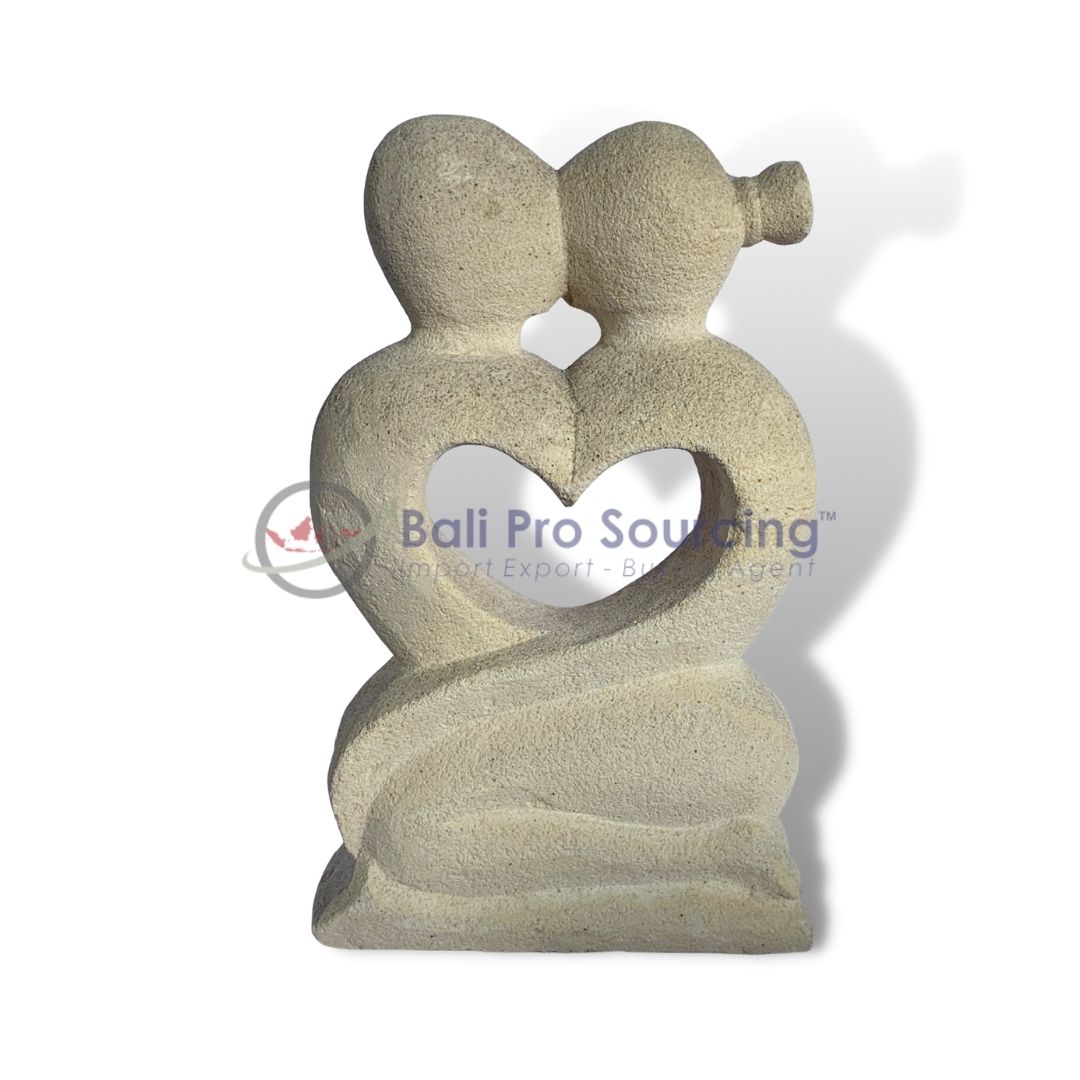 Kissing Couple Sculpture No.2
