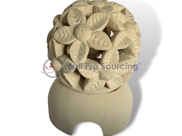 Lumini Flower Carved Garden Light