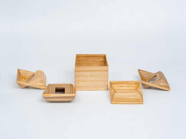 Set of 6 Napkin ring and box - Lot de 6 Rond de serviette avec boîte