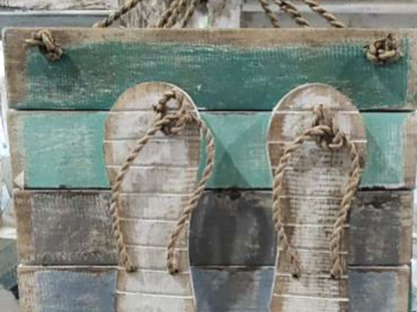 Wall Decor Whit Flip Flop
