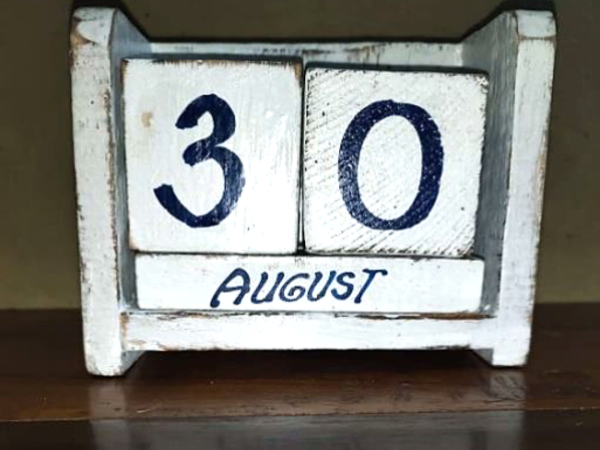 Wooden Calender