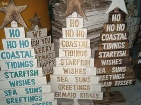 Wooden Christmas Tree "HO HO HO"