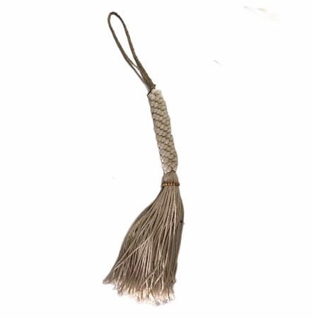 Tassel shell