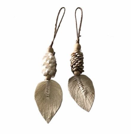 Hanging shell decoration