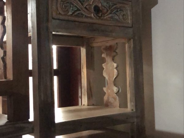 Small wooden cabin 2