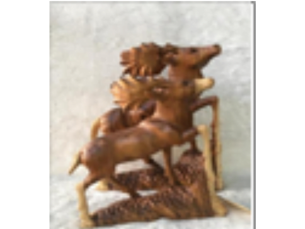 Wooden Moose with Sheel Mat